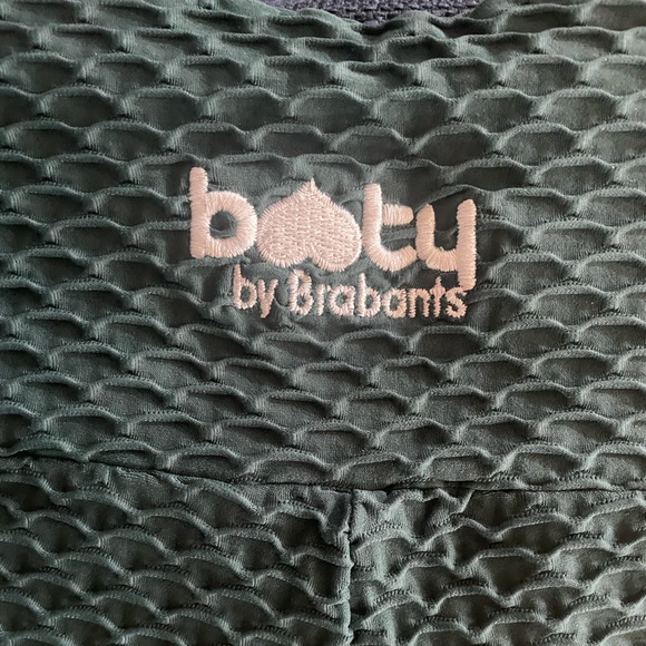 Booty by Brabants ♠️ - Picture 2 of 2